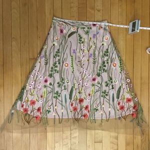 NWOT, Anthropologie/Eva Franco embroidered skirt. Size 6P